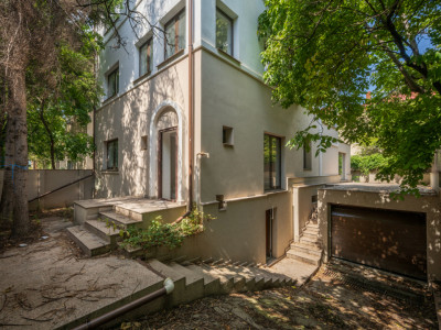 Vila Primaverii, S+P+1+M, 389 mp teren, 266 teren liber